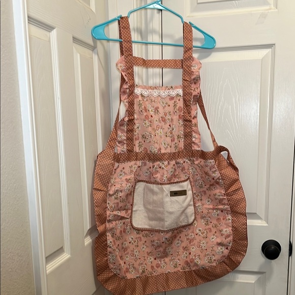 Pink and Brown Bag with Vintage Design - Picture 1 of 5